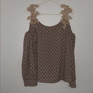 tan and black patterned blouse w 3/4 length sleeves and crochet straps - NWOT